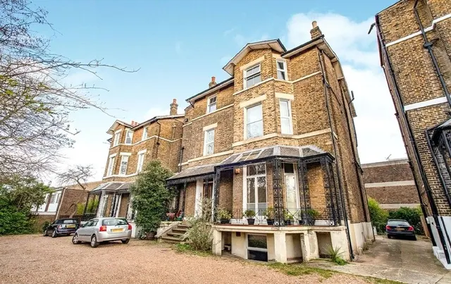 Kidbrooke Park Road, London, SE3, photo 1