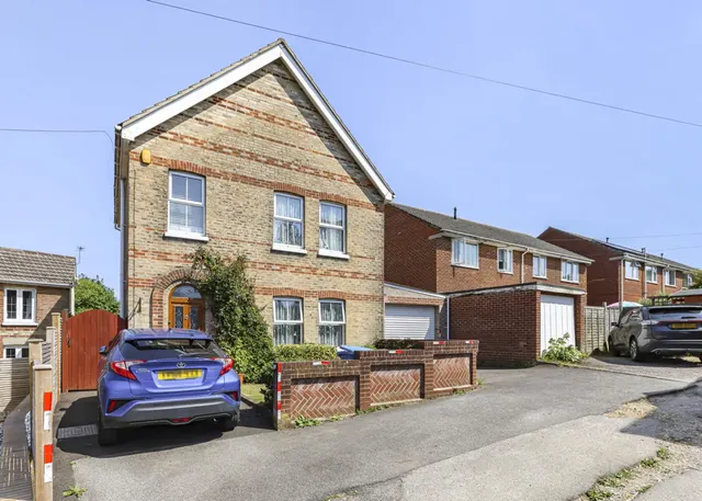 Dunford Road, Bournemouth, photo 1