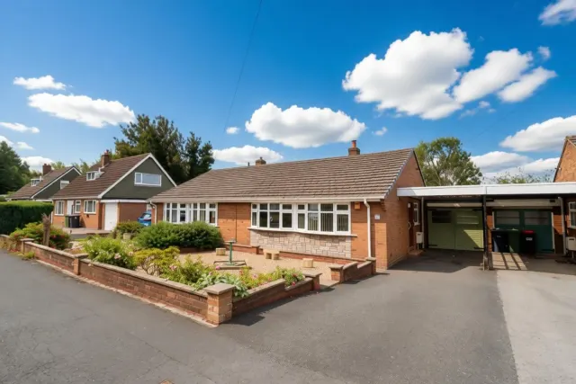 Willows Road, Telford, photo 2