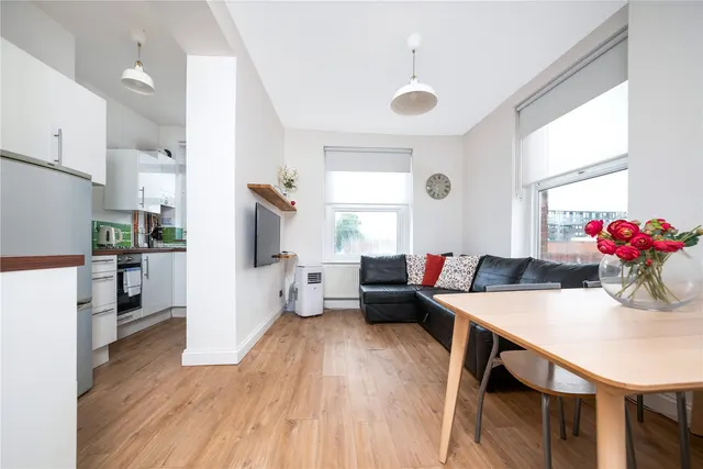 Browning Street, London, SE17, photo 1
