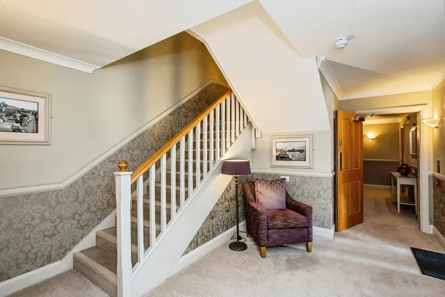 Photo 2 — Cranleigh Drive, Leigh-on-Sea, Essex, SS9