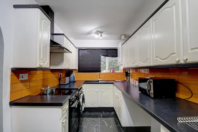Settle Court, Lytham St. Annes, FY8, photo 2