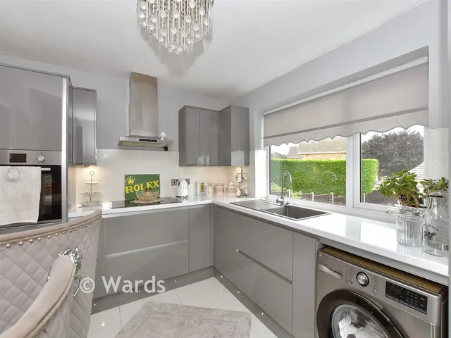 Park Way, Coxheath, ME17, photo 2