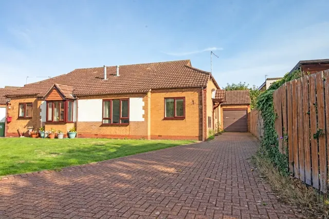 Anderson Way, Lea, DN21, photo 1
