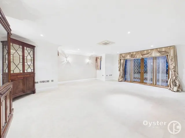 Cherry Tree Way, Stanmore, HA7, photo 3