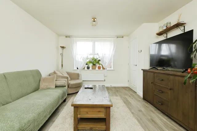 Woodland Crescent, Hatfield, DN7, photo 2