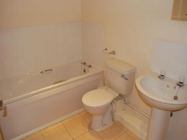 Coney Lane, Longford, CV6, photo 3