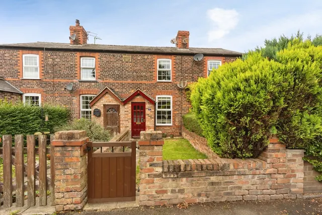 Warburton Lane, Partington, Manchester, Greater Manchester, M31, photo 1