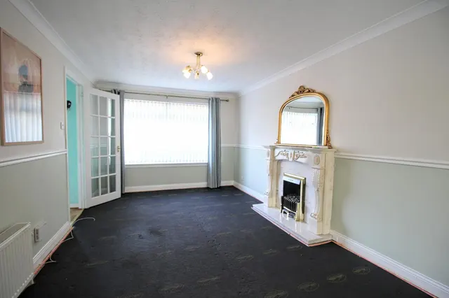 Lawers Place, Irvine, KA11, photo 3