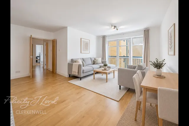 Goswell Road, London, EC1V, photo 1