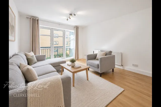 Goswell Road, London, EC1V, photo 3