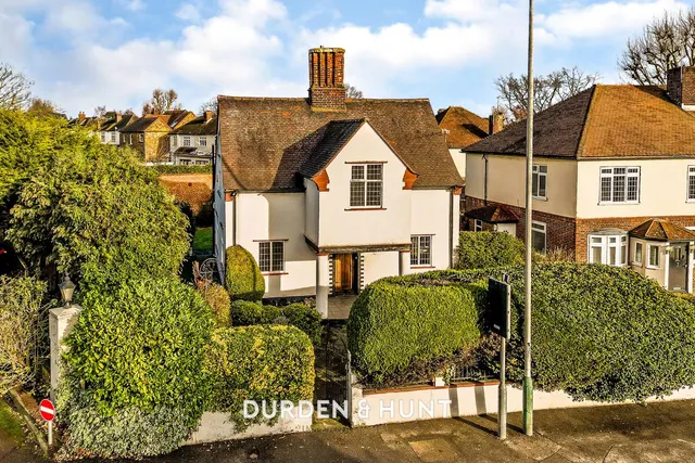 Hornchurch Road, Hornchurch, RM11, photo 2