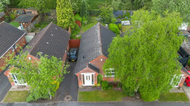 Brancaster Drive, Lowton, Warrington, Warrington, WA3 1AT, photo 1