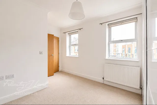 Enderby Street, SE10, photo 3