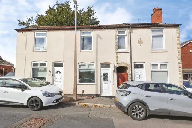 Beecher Street, Halesowen, B63, photo 1