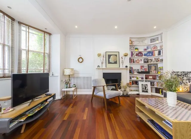 Hillgate Place, Kensington, W8, photo 2