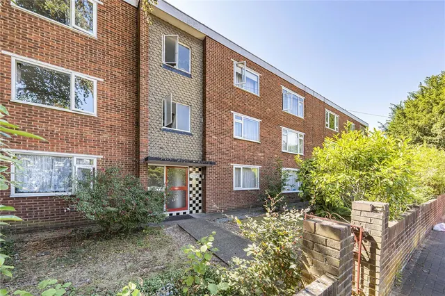 Woodlands Grove, Isleworth, TW7, photo 1
