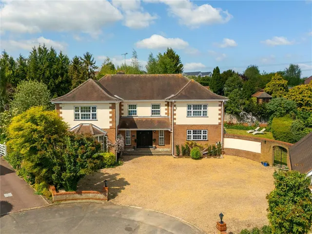 Clays Meadow, Littlebury, Saffron Walden, Essex, CB11 4TX, photo 1