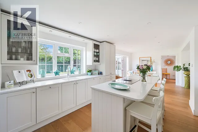 Fir Tree Close, Epsom, KT17, photo 2