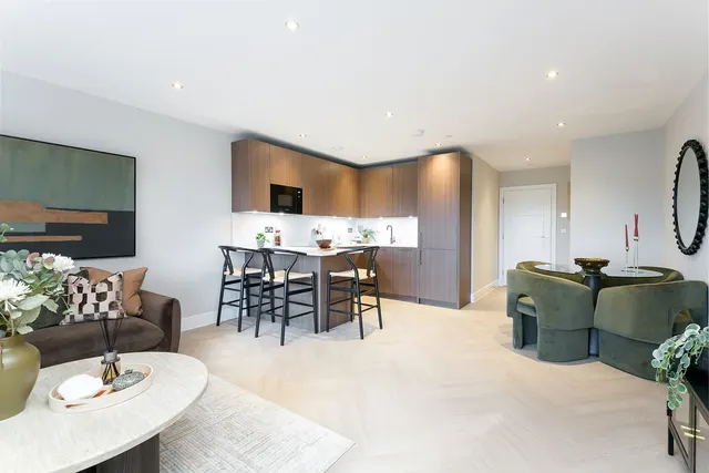 Photo 2 — 88 Riddlesdown Road, Purley CR8 1DD