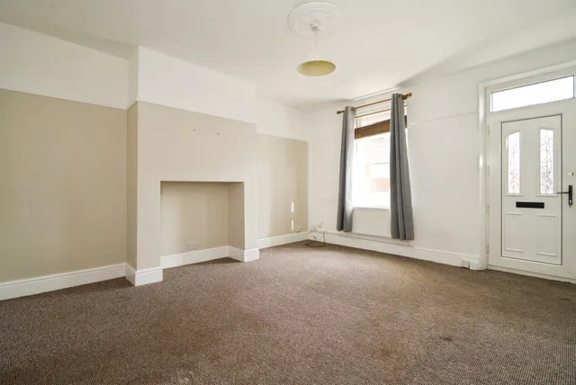 Photo 3 — Honeywell Grove, Barnsley
