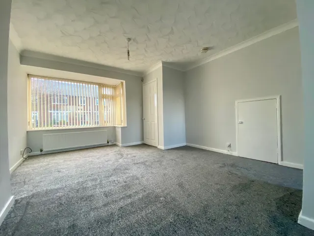 Corona Drive, Hull, HU8, photo 2