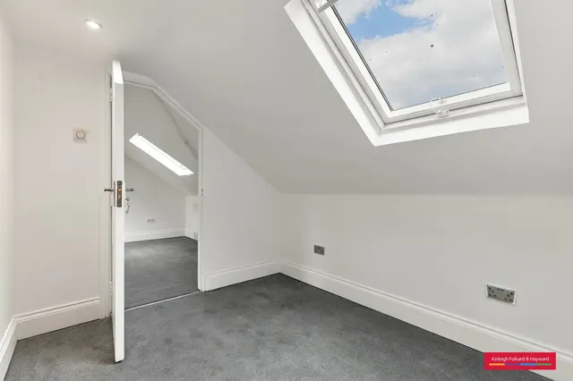 Highfield Road, Acton, W3, photo 3