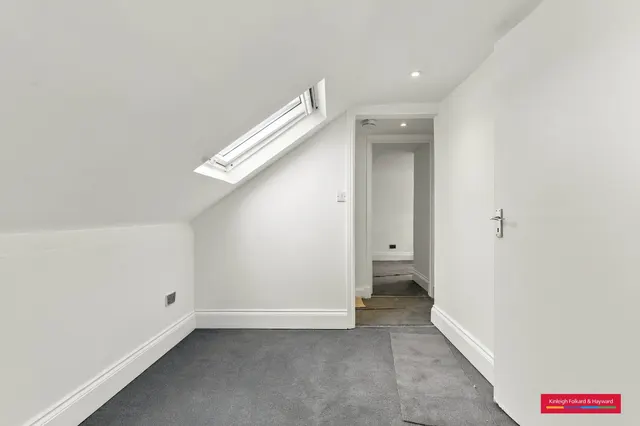Highfield Road, Acton, W3, photo 2