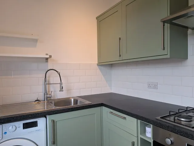 Carrick Knowe Place, Edinburgh, EH12, photo 2
