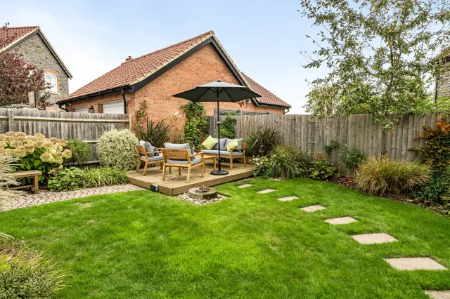 Walnut Field, Tytherington, GL12, photo 2