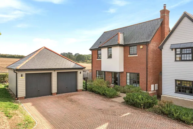 Hawken Close, Standon, SG11, photo 1