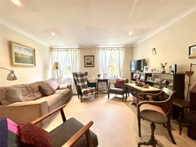 Southampton Road, Lymington, photo 2