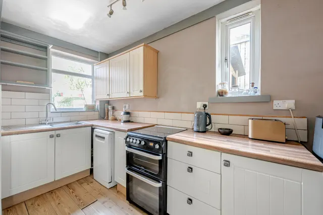 Roxholme Terrace, Chapel Allerton, LS7, photo 3