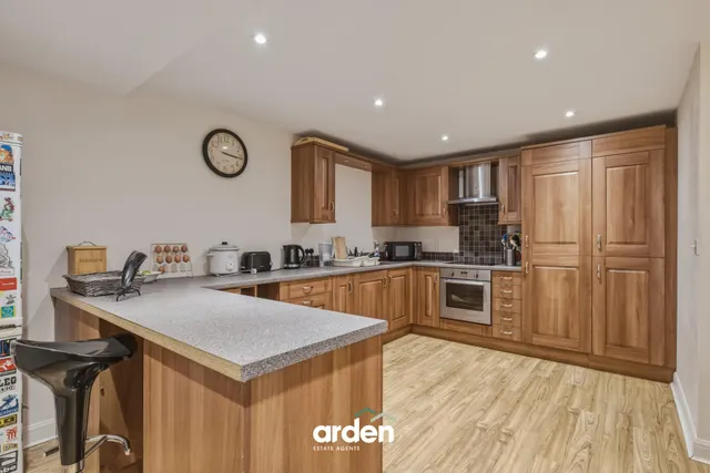 Hewell Road, Redditch, B97, photo 3