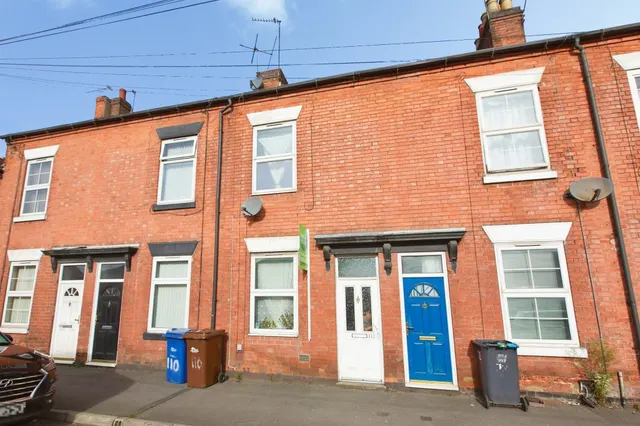 Wellington Street, Burton-On-Trent, DE14, photo 1