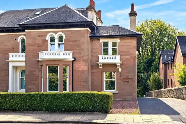 Auchingramont Road, Hamilton, ML3, photo 1