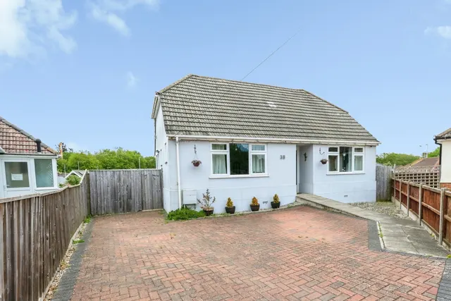 Carters Avenue, Poole, BH15, photo 1