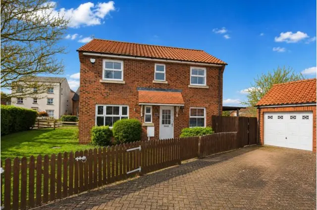 Manor Paddocks, Bassingham, LN5, photo 1