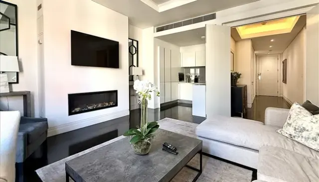 One Bedroom To Let On Green Street W1