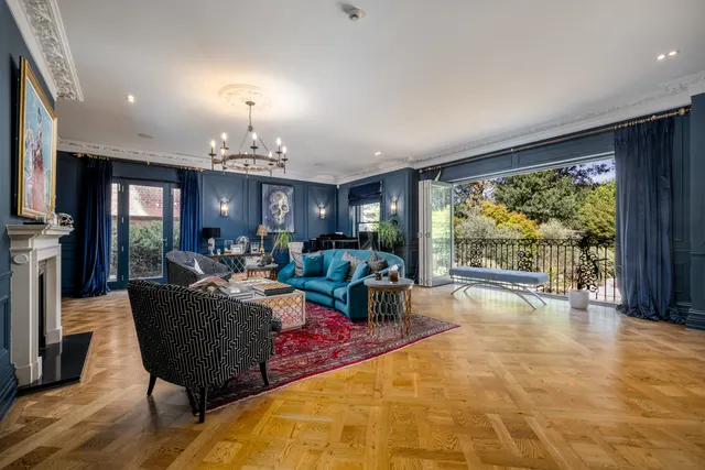Photo 2 — Augusta House, Ellerton Road, Wimbledon, South West London