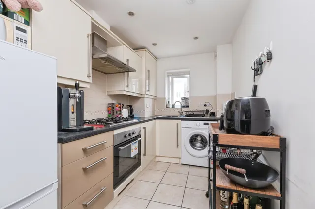 Cavan Way, Broughton, MK10, photo 2