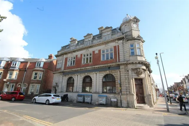 Christchurch Road, Bournemouth, photo 1