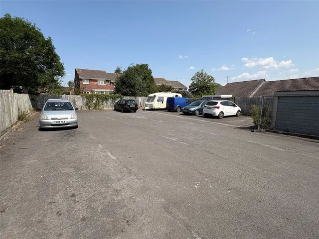 Bedford Road, Yeovil, BA21, photo 3