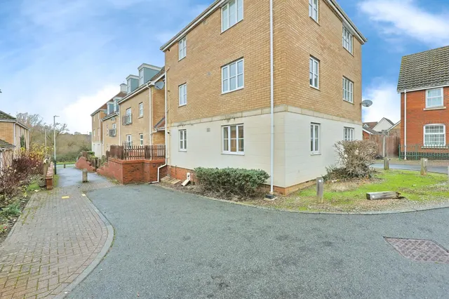 Mawkin Close, Norwich, NR5, photo 1