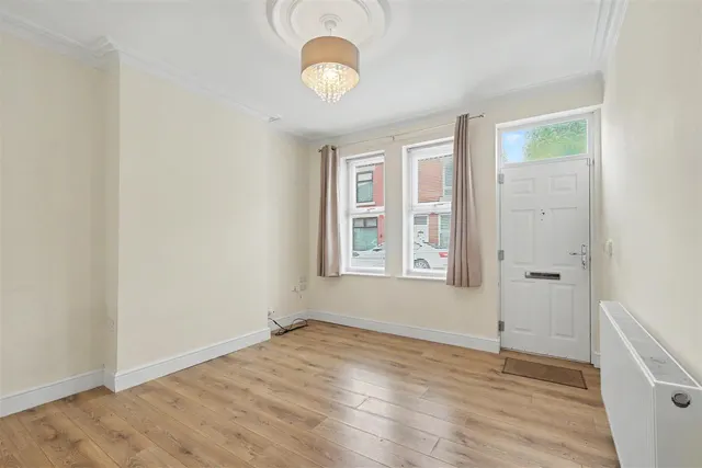 St Johns Street, Long Eaton, NG10, photo 2