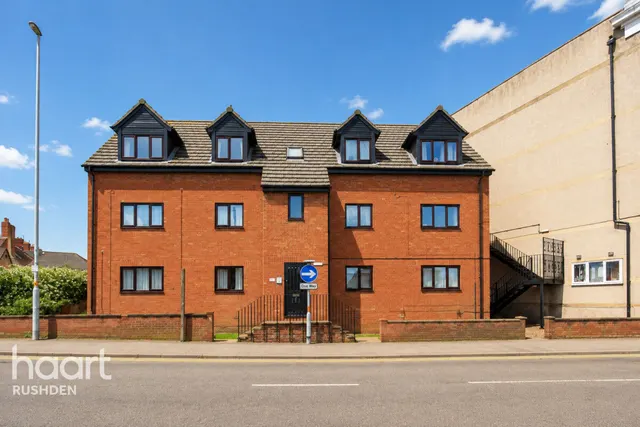 Rectory Road, Rushden, NN10, photo 1