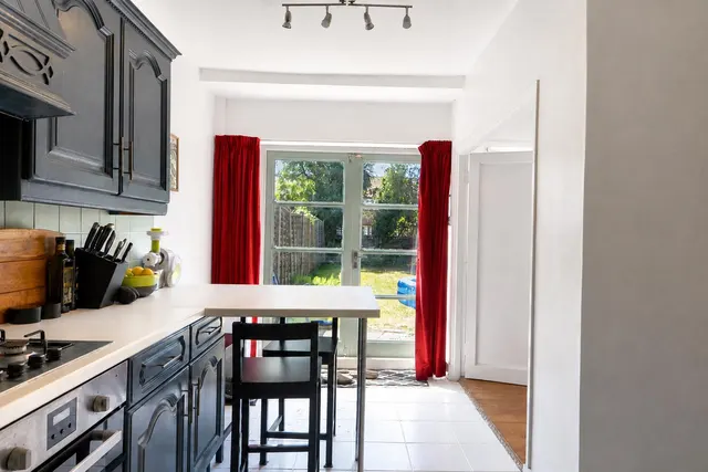Clifford Avenue, East Sheen, SW14, photo 3