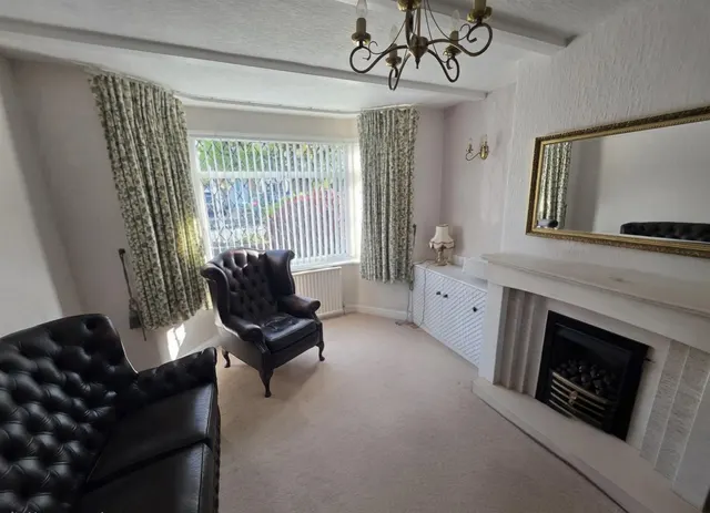 Westwood Road, Heald Green, photo 3