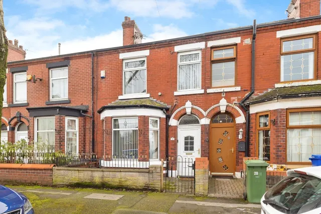 Crowthorn Road, Ashton-under-Lyne, Greater Manchester, OL7, photo 1
