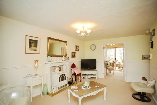 Photo 2 — Hillside, Hartshill, Nuneaton
